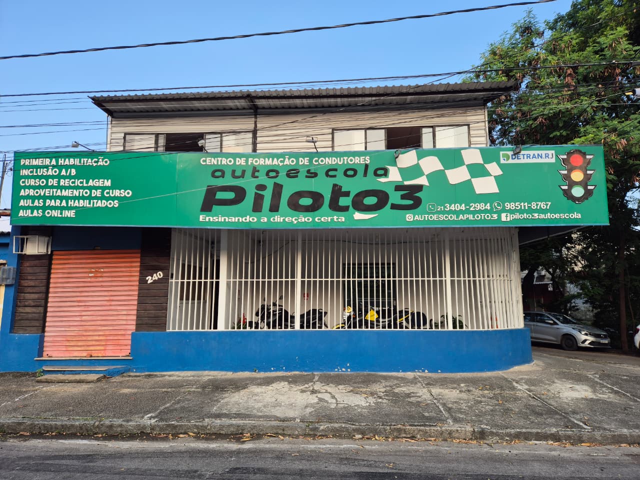 Fachada da Autoescola Piloto 3 em Campo Grande RJ